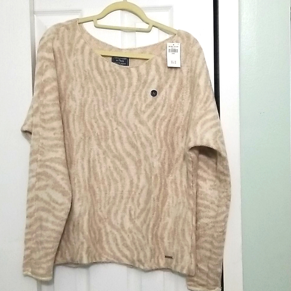 Abercrombie & Fitch Beige Sweater